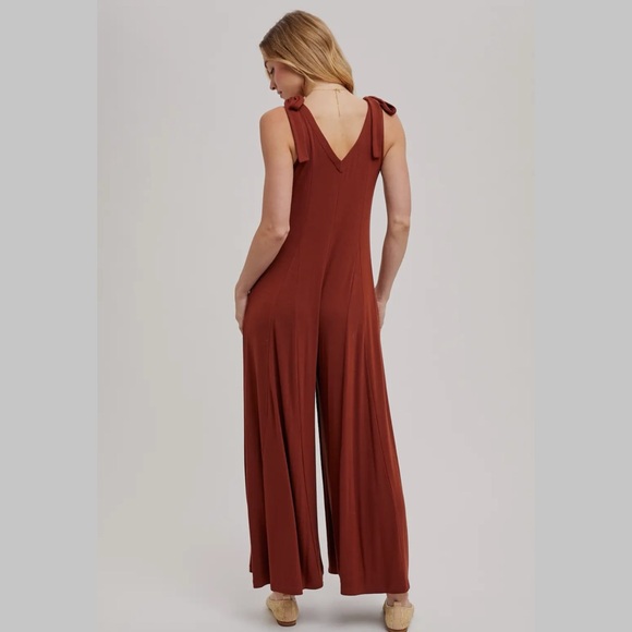 🚨SALE Comfy Rust Jumpsuit - Picture 6 of 6